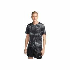 Nike Dri-Fit Miler Camo M Vêtement Running Homme - Avis / Test