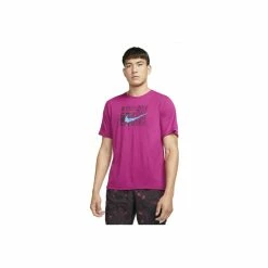 Nike Dri-Fit Miler D.Y.E. M Vêtement Running Homme - Avis / Test